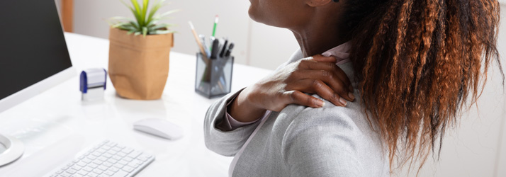 Chiropractic Thousand Oaks CA Office Worker Shoulder Pain