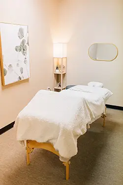 Chiropractic Thousand Oaks CA Massage Room